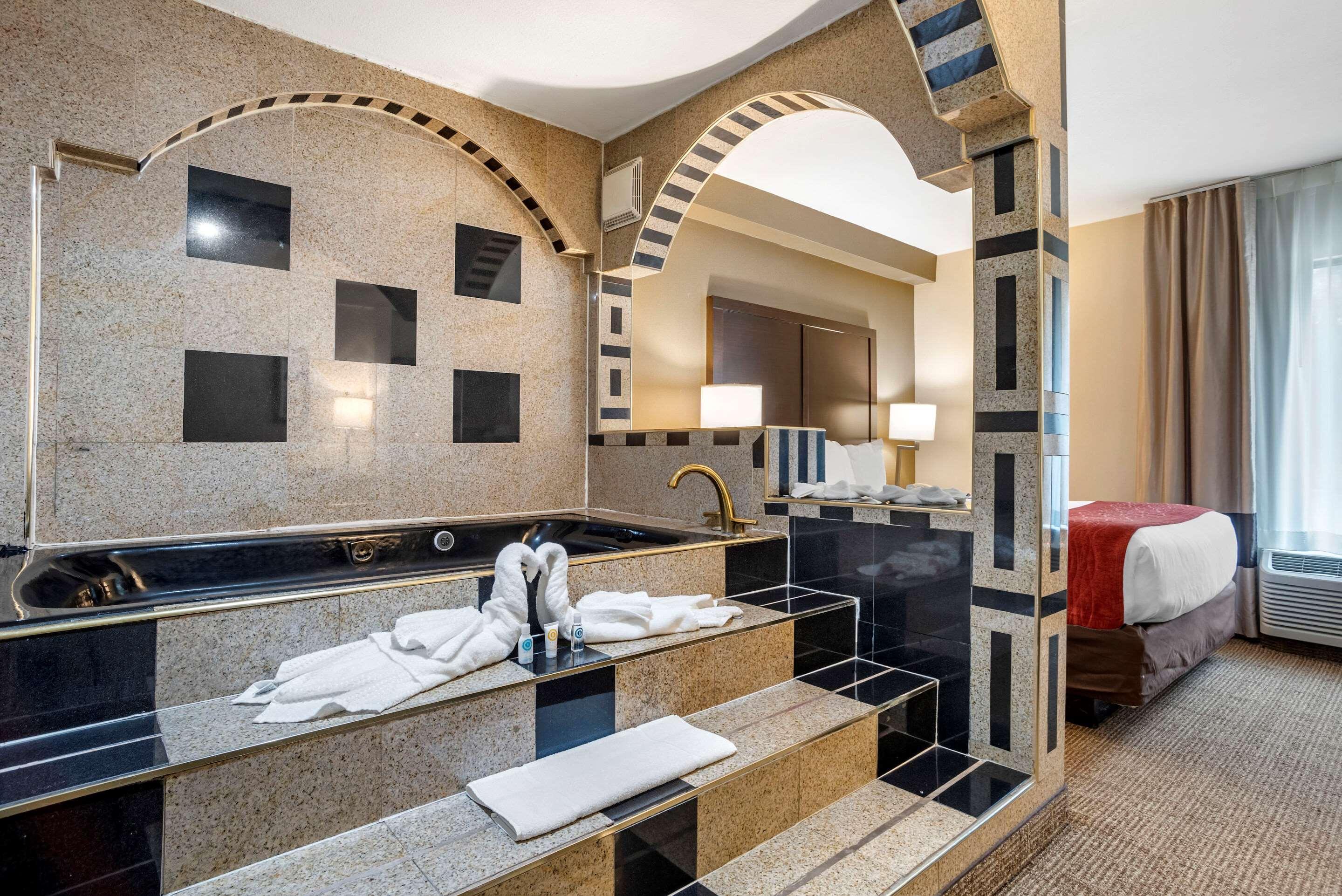 Comfort Inn Towson Bagian luar foto